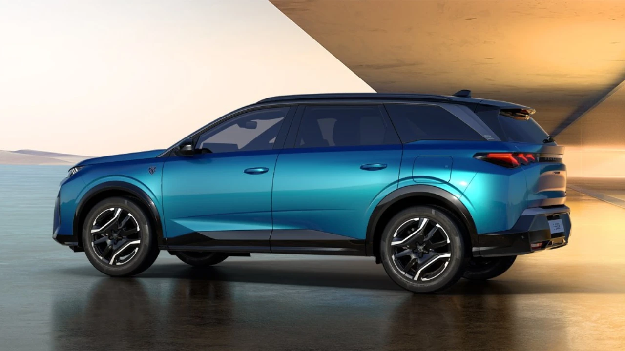 2025 Peugeot 5008 Bleu OBSESSION kleur