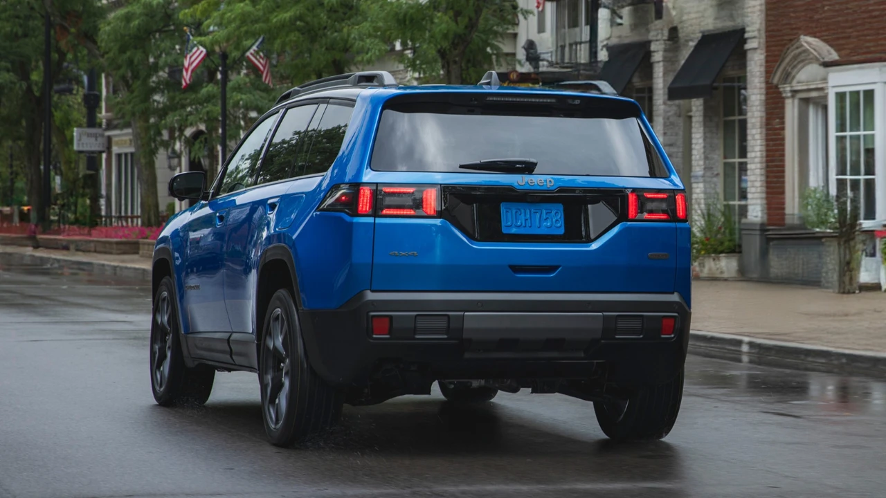 2026 Jeep Cherokee Achterste Design Elementen en Verlichting