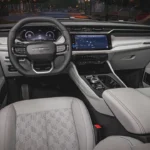 2026 Jeep Cherokee Geavanceerde Interieur Technologie Suite