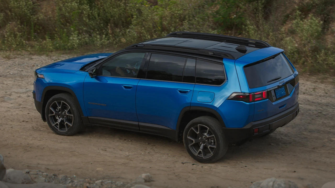 2026 Jeep Cherokee Verhoogd Perspectief Design Studie