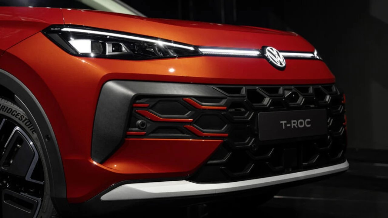 2026 Volkswagen T-Roc - Rood Voordetail