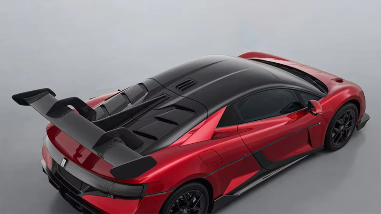 BYD Yangwang U9 Track Edition Luchtfoto - Carbon Fiber Dak en Track Aerodynamica