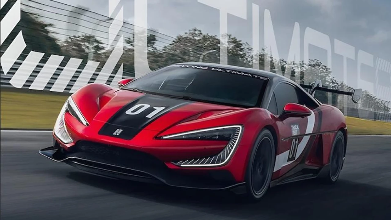 BYD Yangwang U9 Track Edition Racend op Circuit - 3.000 PK Elektrische Supercar