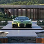 Bugatti Brouillard Vooraanzicht - Imposante Aanwezigheid met Iconische Hoefijzergrill