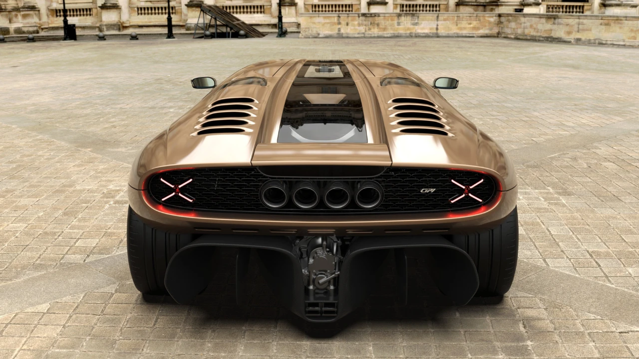 Garagisti & Co GP1 Achterzijde met Enorme Diffuser en Vier Uitlaten