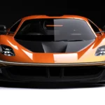 Garagisti & Co GP1 Oranje Livery Vooraanzicht Studio met Agressieve Aerodynamica