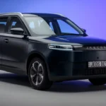 Jaecoo E5 Elektrische SUV Professionele Studio Voorkant Driekwart Zicht