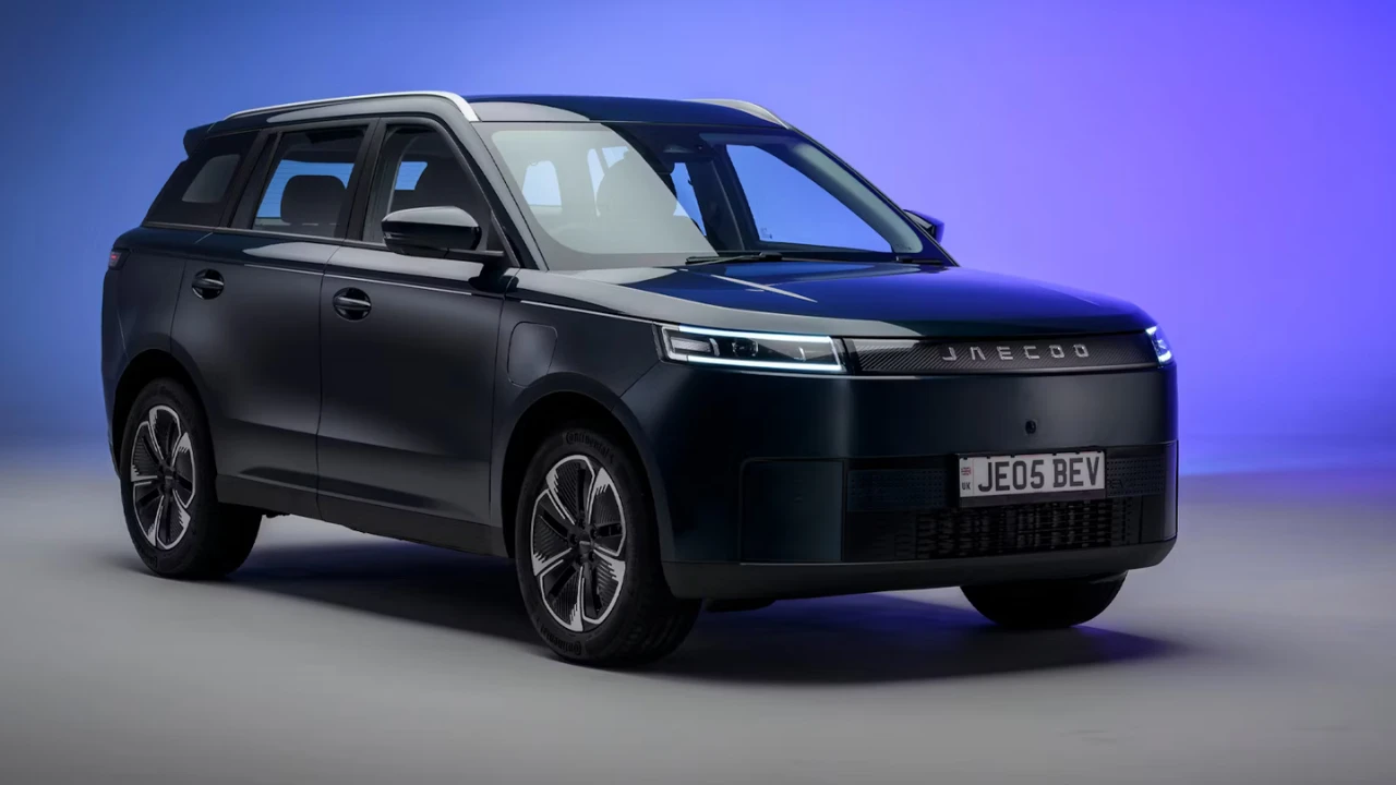 Jaecoo E5 Elektrische SUV Professionele Studio Voorkant Driekwart Zicht