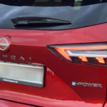 Nissan Qashqai 2025 Achterdetail met Verlichte Achterlichten