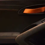 Racing Interieur met Oranje Accenten - De Tulp GT4 RS