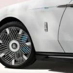 Rolls-Royce Spectre Primavera - 23-Inch Bloemblad-Geïnspireerde Wiel Detail