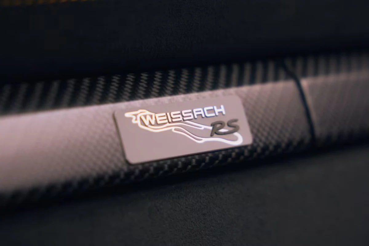 Weissach Pakket Koolstofvezel Badge - De Tulp GT4 RS