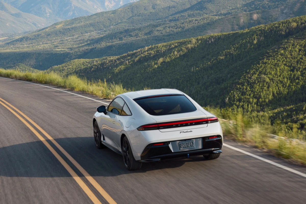 2026 Honda Prelude Dynamisch Achteraanzicht - Hybride Prestaties in Beweging