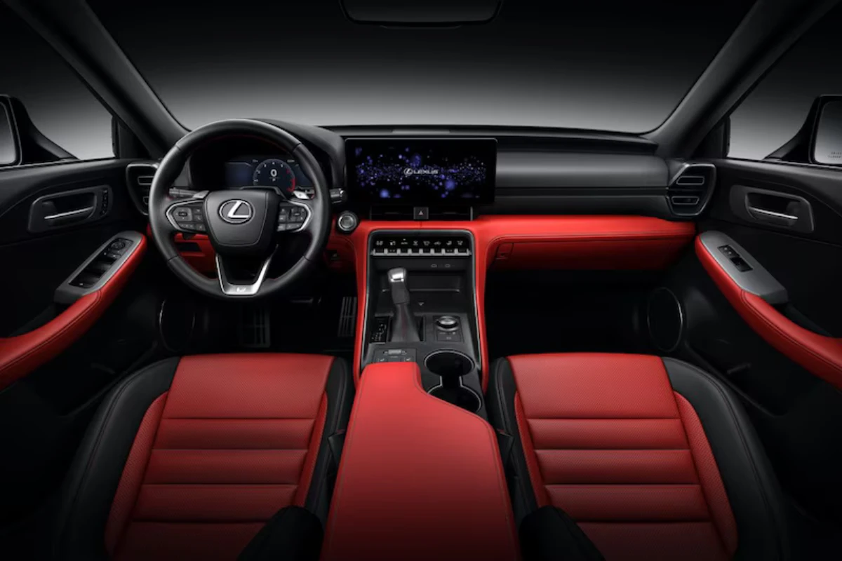 2026 Lexus IS Compleet Interieur met Prominence Rode Bekleding