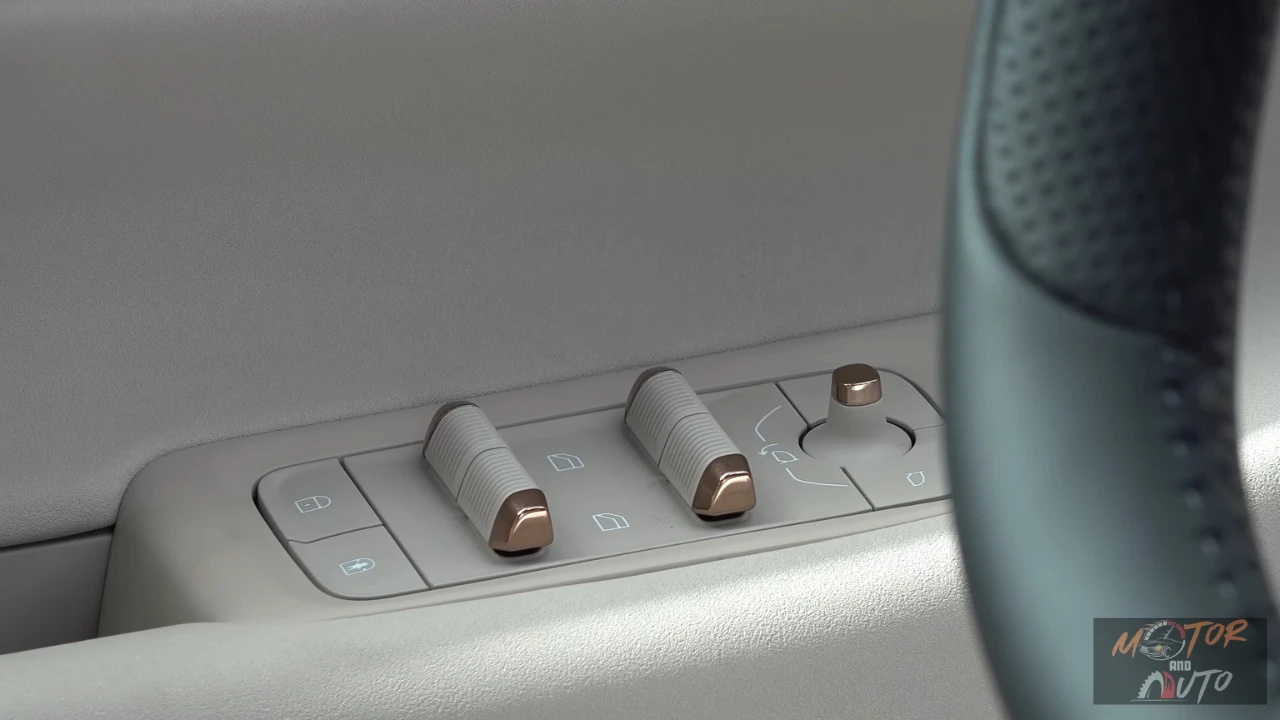 2026 Lynk & Co 08 Bedieningselementen bestuurdersdeur