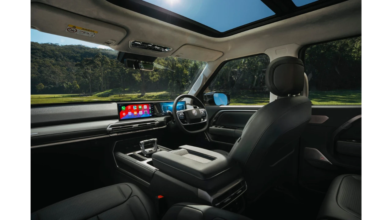 2026 MG U9 Interieur Dashboard met Dubbele 12.3-inch Digitale Displays