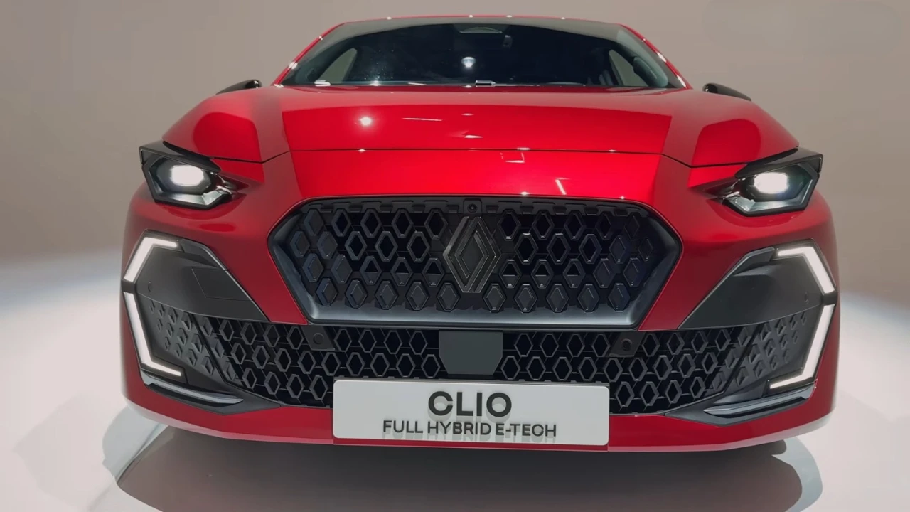 2026 Renault Clio Diamant Patroon Grille Close-Up