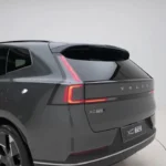 2026 Volvo XC70 PHEV Achterontwerp met Viking Bijl LED-achterlichten
