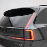2026 Volvo XC70 PHEV Viking Bijl Achterlicht Ontwerp Detail