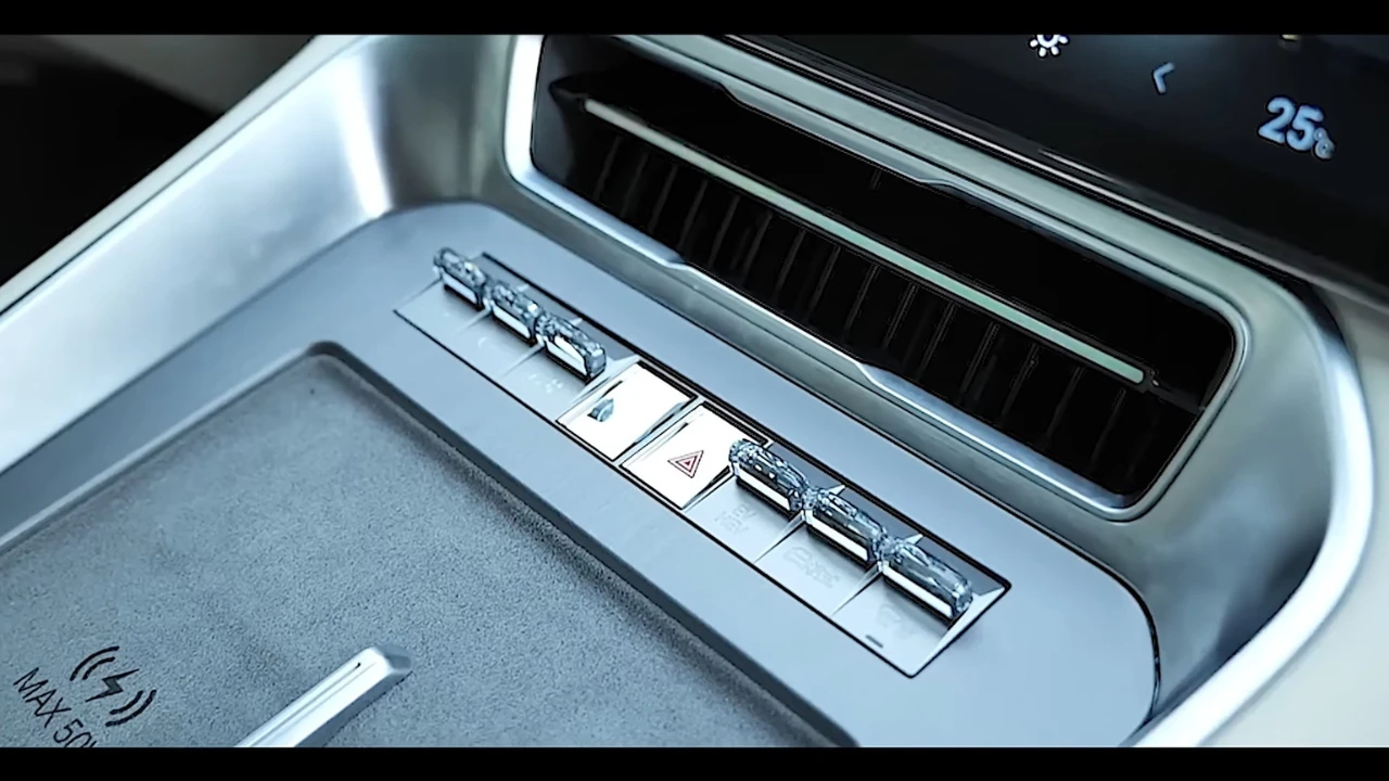 BYD Denza N8L Middenconsole