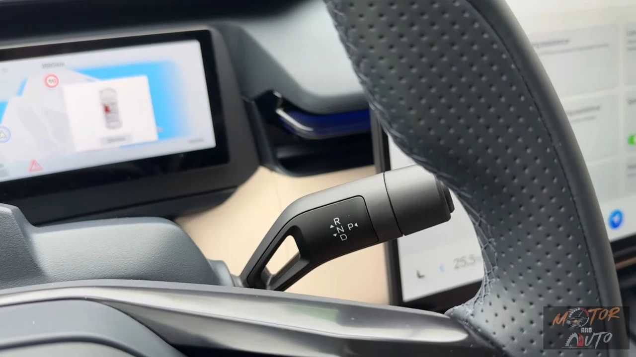 Close-up van de stuurkolom gemonteerde versnellingspook