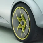 Hyundai Concept Three Opvallende Gele Wiel Ontwerp