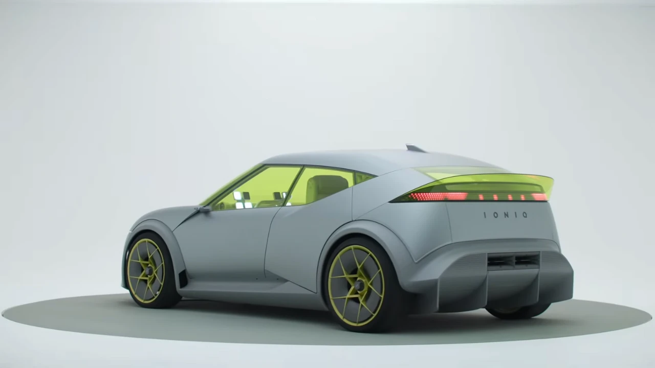 Hyundai Concept Three Volledig Achteraanzicht
