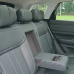 Jaecoo 7 achterleuning met bekerhouders en premium comfortfuncties voor passagiers