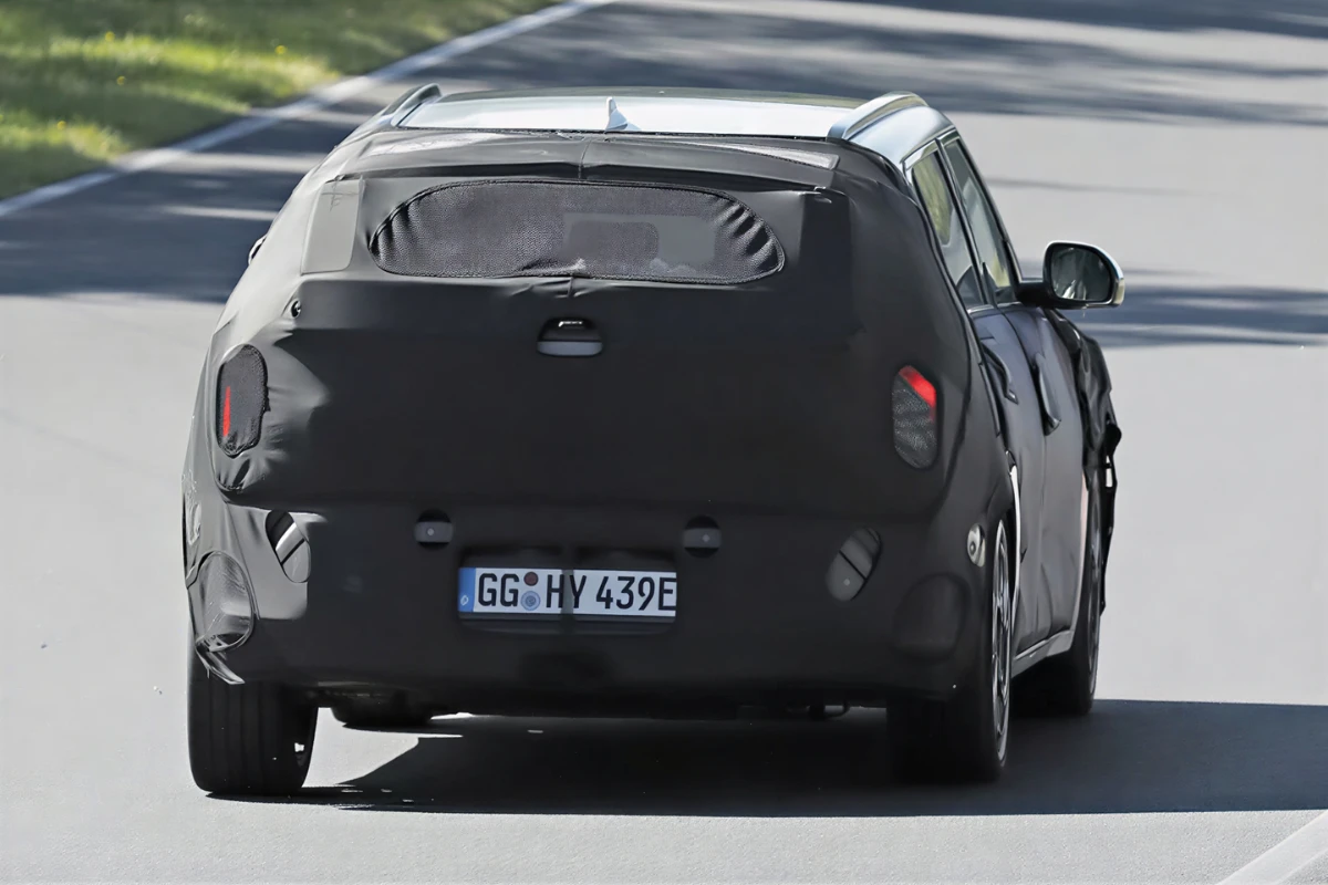 Kia EV3 GT Achterontwerp Gespot Tijdens Nürburgring Prestatie-testen