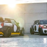 MINI JCW x Deus Ex Machina - The Skeg vs The Machina Zijaanzicht Vergelijking