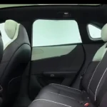 Mazda EZ-60 Achterbank