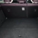 Mazda EZ-60 Bagageruimte met Ruime Opslagcapaciteit