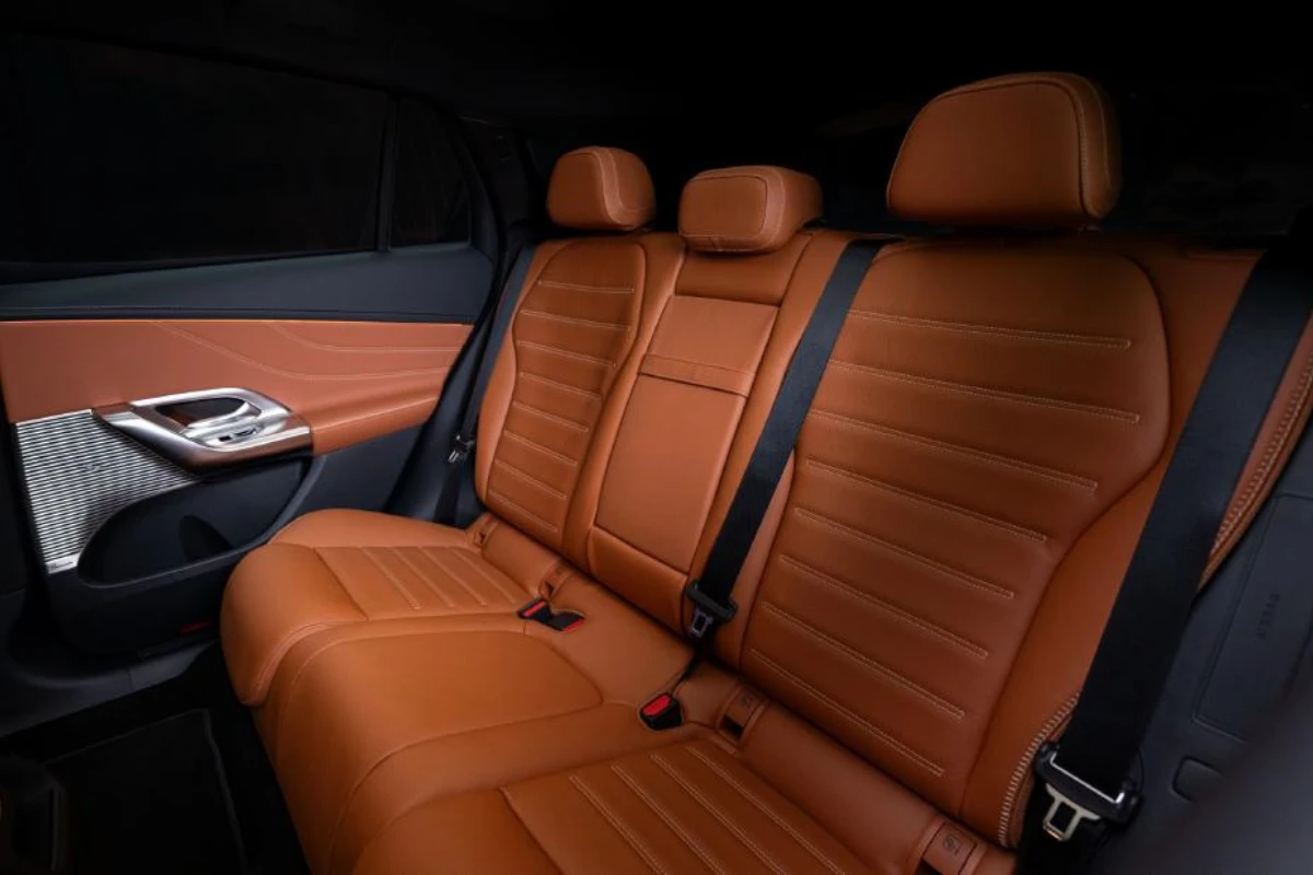 Mercedes GLC Elektrisch Achterbanken met Bruin Leer Verbeterde Beenruimte