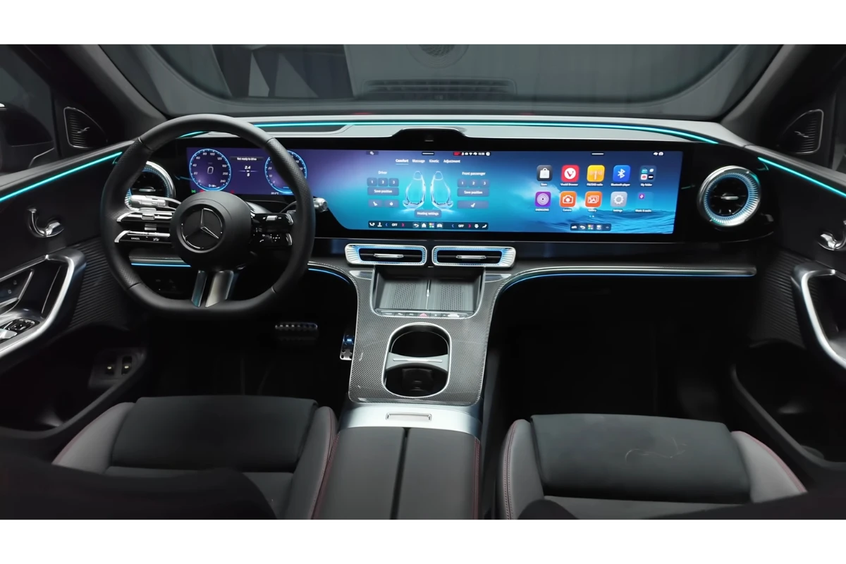 Mercedes GLC Elektrisch Dashboard met 39-Inch HYPERSCREEN Display