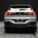 Mercedes GLC Elektrisch Direct Achteraanzicht met Verlichte Achterlichten