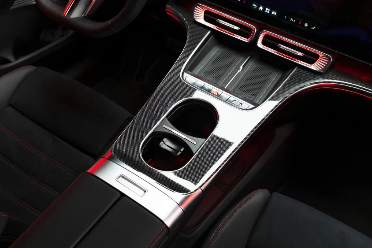 Mercedes GLC Elektrisch Middenconsole met Carbon Fiber Bedieningselementen