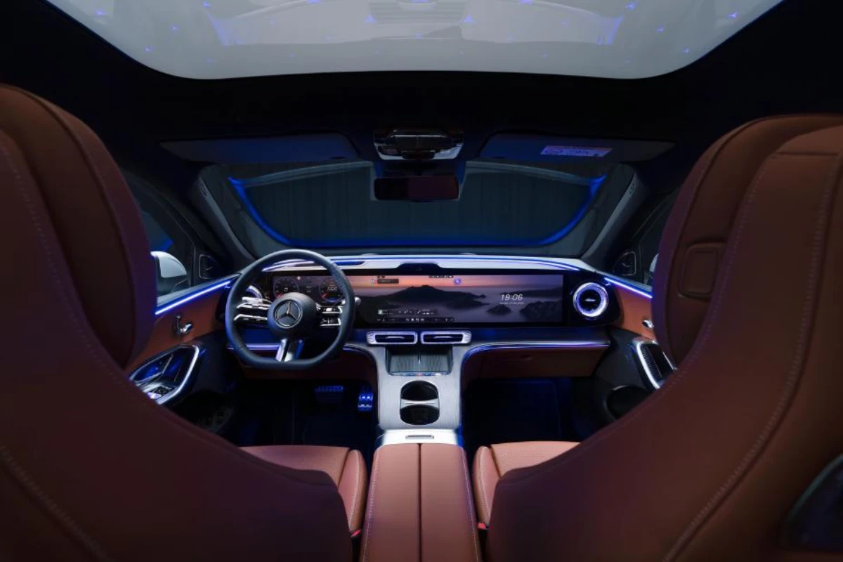 Mercedes GLC Elektrisch Panoramadak met 162 Sterren Blauw Sfeer