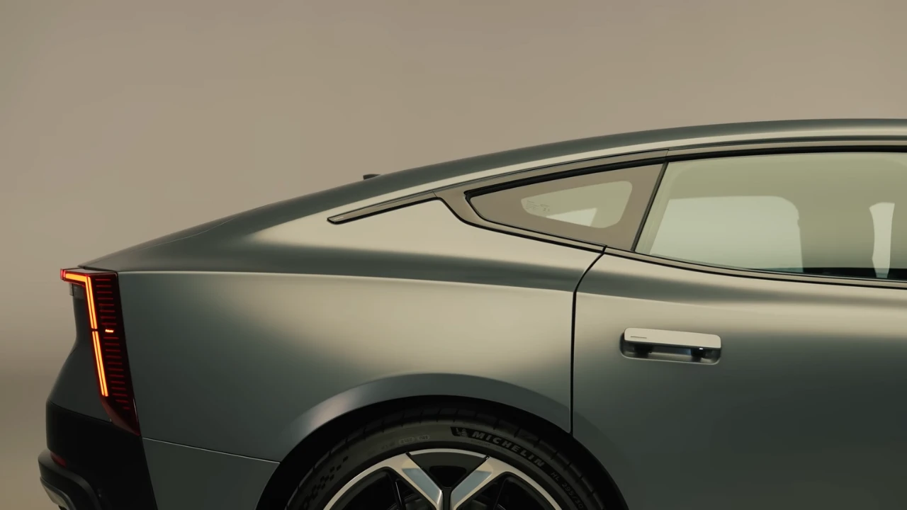 Polestar 5 Achterkwart Detail - LED-achterlicht Design