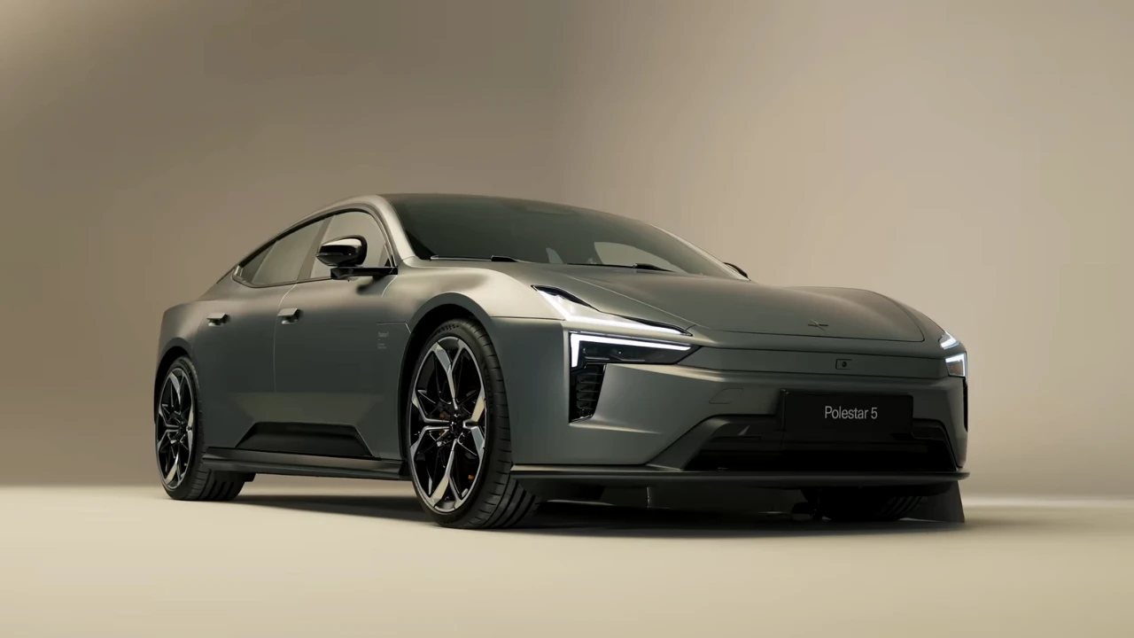 Polestar 5 Driekwart Vooraanzicht - 884 PK Elektrische GT
