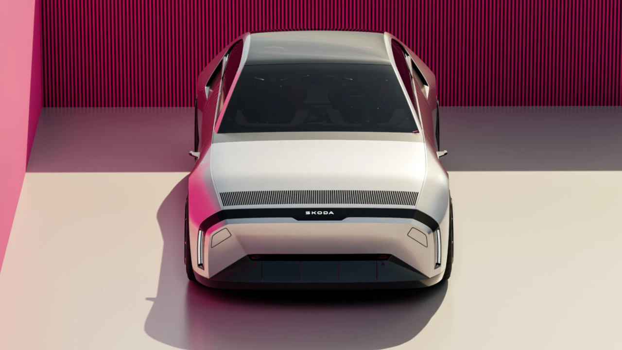 Skoda 110R Concept Vooraanzicht - Tech-Loop Verlichtingssignatuur