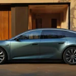 Toyota bZ7 Elektrische Sedan met Hedendaagse Designelementen