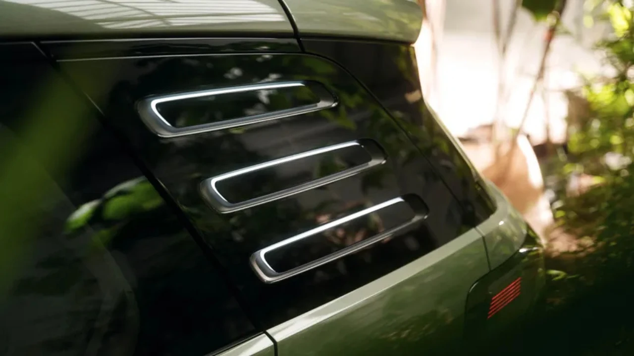 Volkswagen ID Cross Concept Ontwerp Detail - Innovatieve C-Stijl Styling Elementen