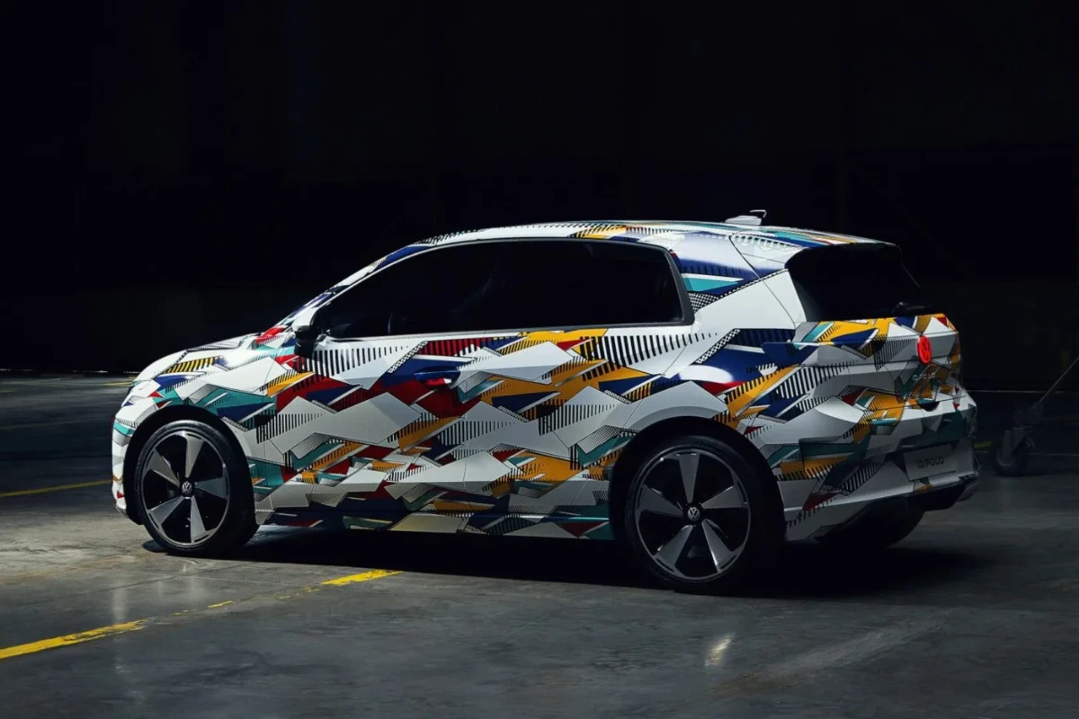 Volkswagen ID Polo Zijprofiel met Aerodynamische Spoiler