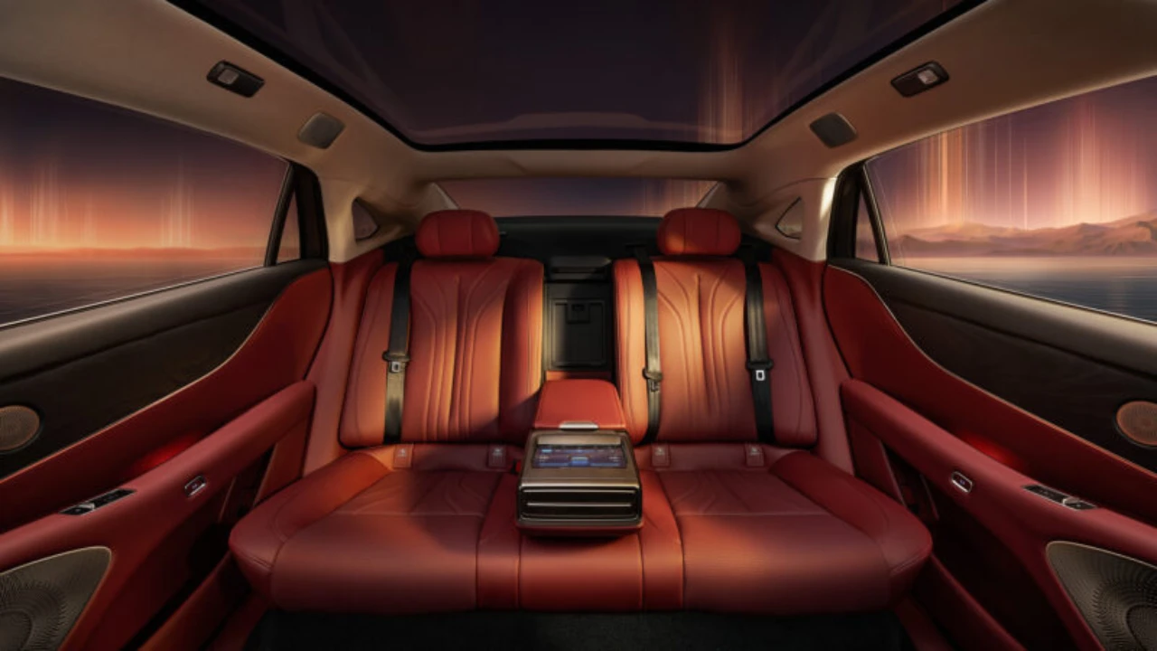 Voyah Passion L Achter Executive Cabine met Opklapbare Middenconsole