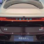 Voyah Passion L Achterzijde met LED-Achterlichten Over Volledige Breedte