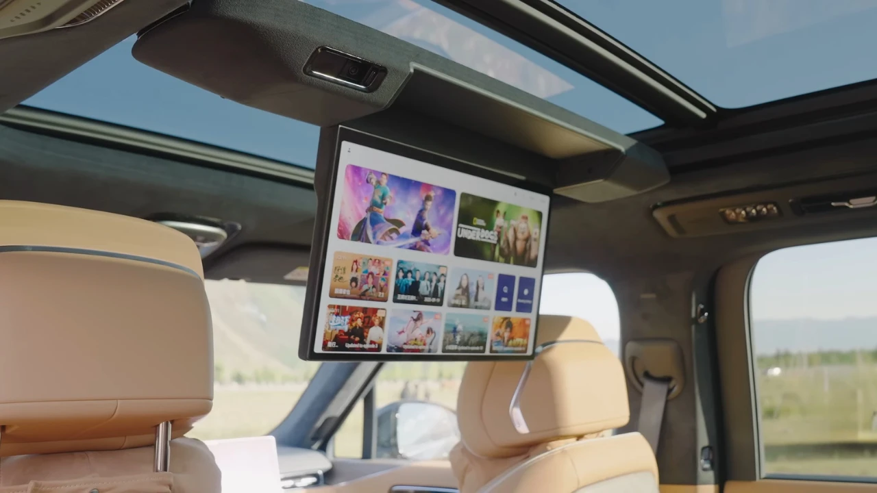 Zeekr 9X 17-Inch 3K Plafond Entertainment Display