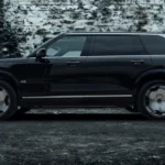 Zeekr 9X Luxe SUV Zijaanzicht in Zwart