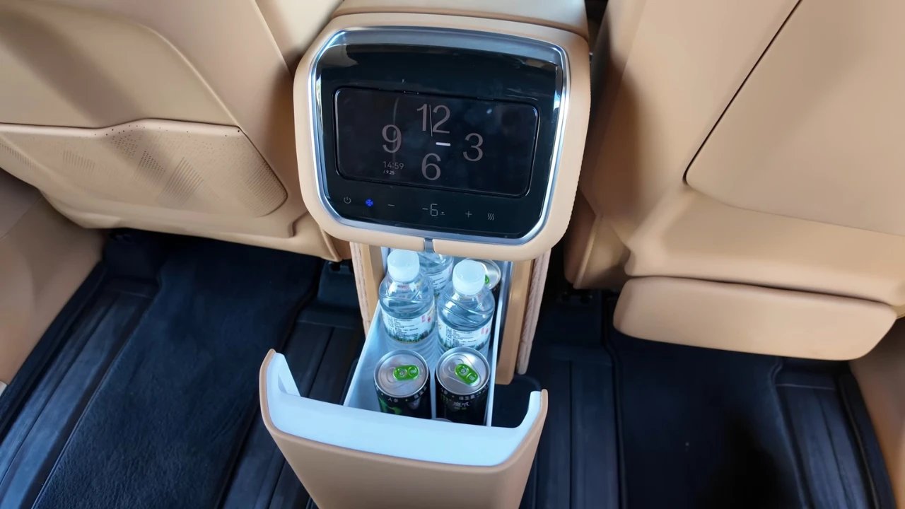 Zeekr 9X Tweede Rij Gekoeld Opbergvak