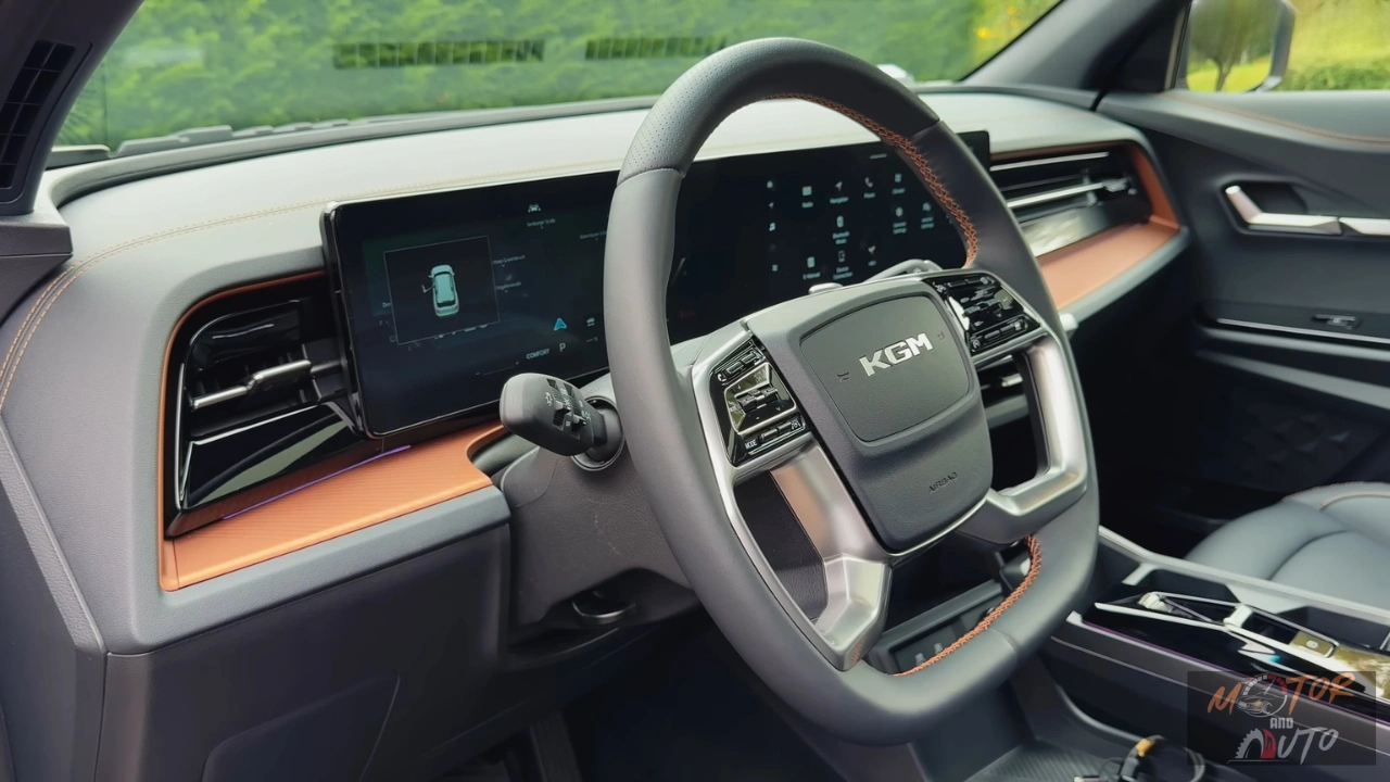 2025 KGM Torres Hybrid - Multifunctioneel Stuurwiel en Digitaal Instrumentenpaneel