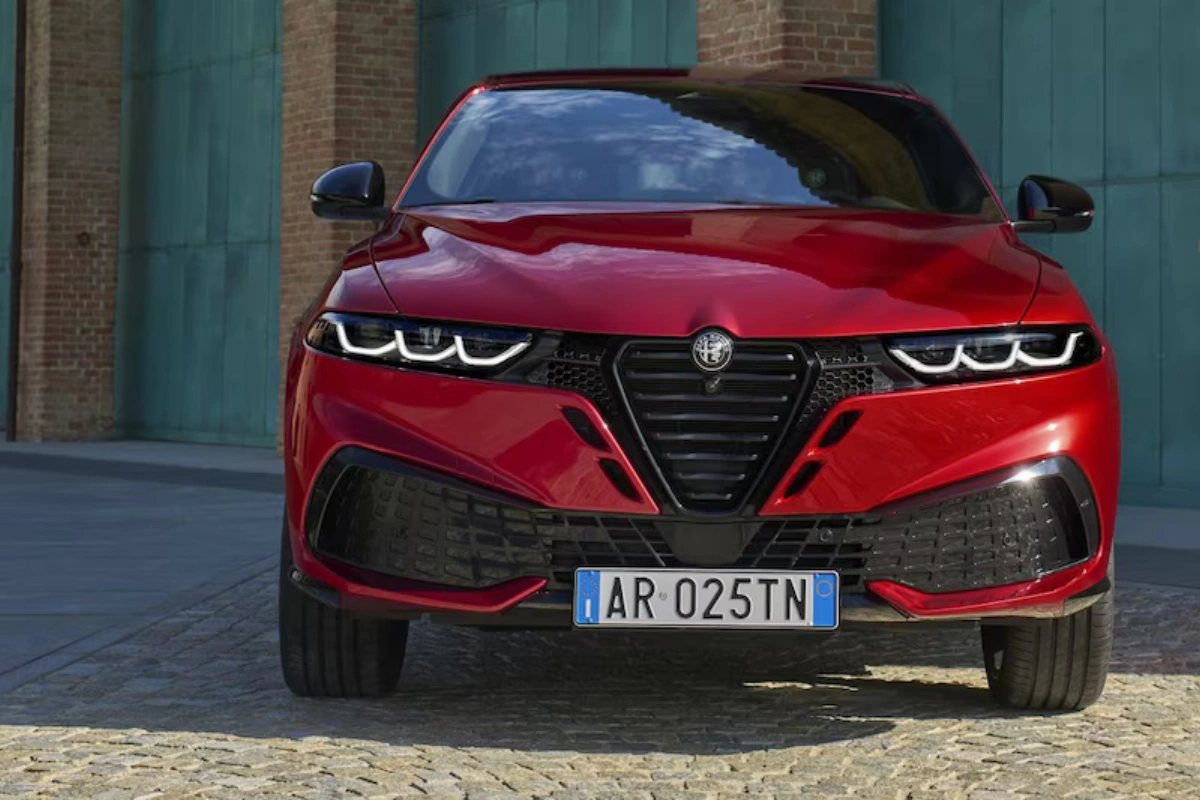 2026 Alfa Romeo Tonale Facelift Direct Vooraanzicht Volledig Lichaam